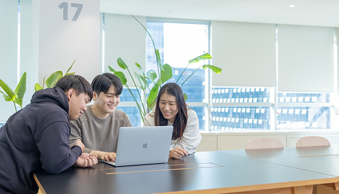 OTT 서비스 안정성의 핵심, 시리즈온 개발팀 이미지